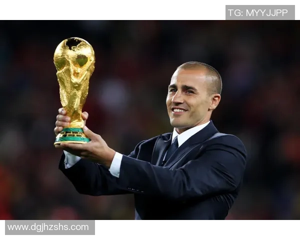 足球明星团头领衔时代风采 展现球场巅峰荣耀与个人魅力