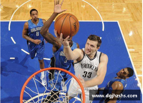 NBA街拍：球场风云，潮流时尚全揭秘